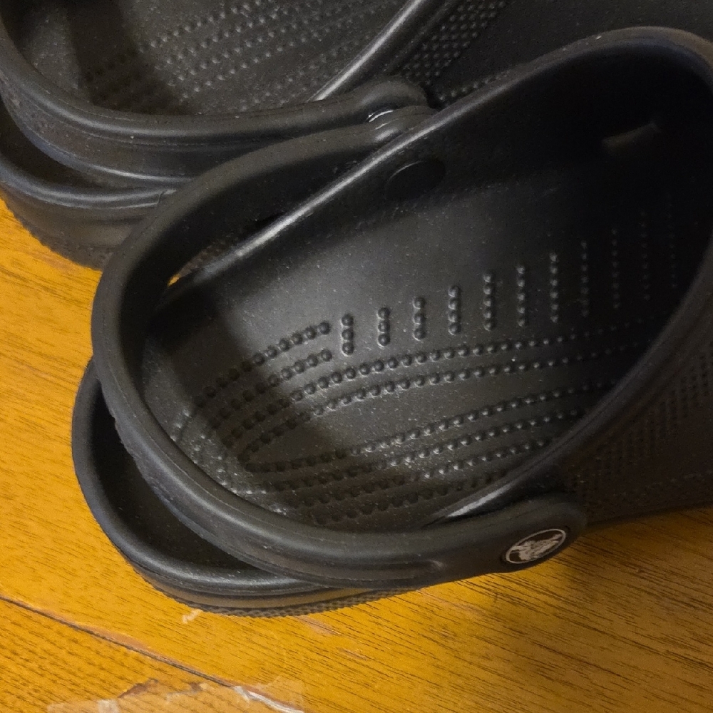 CROCS Basic Black Size 10 Excellent Condition. Wo… - image 5
